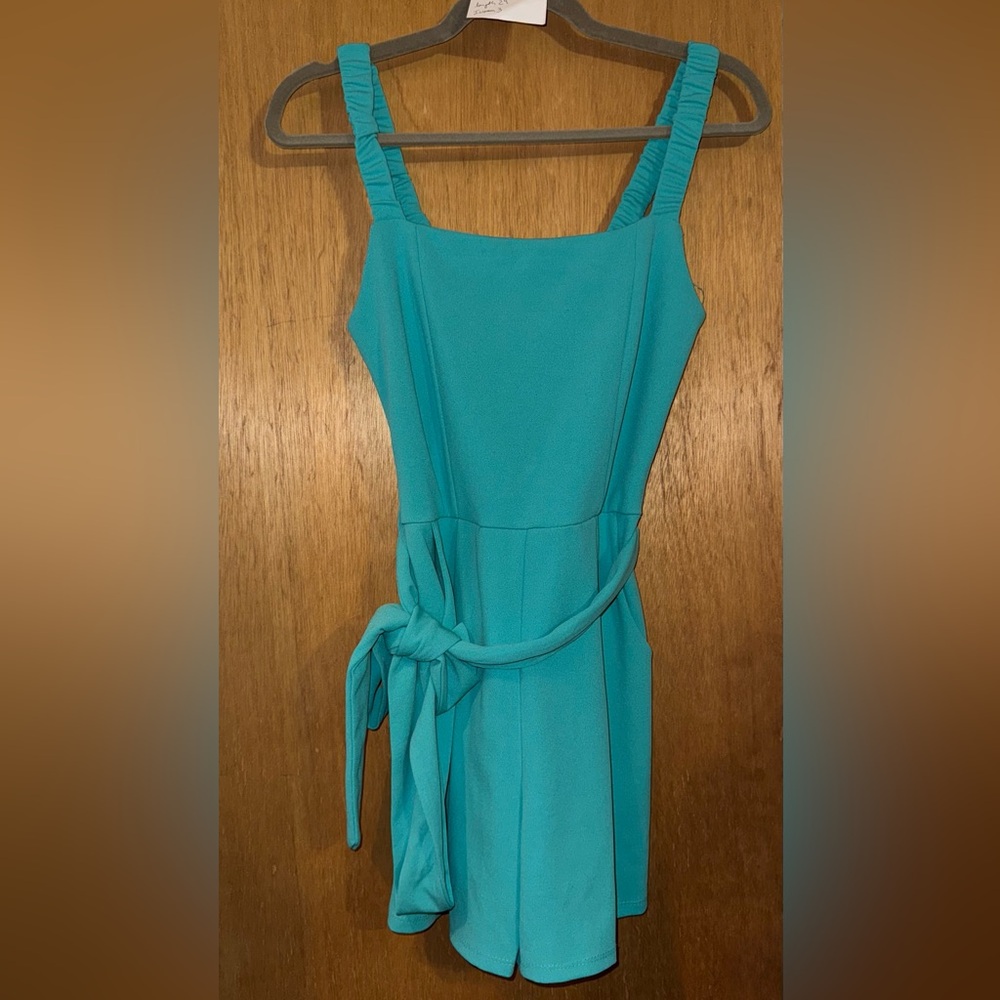 Mm mm mm Teal Romper with belt and pockets, Size M
